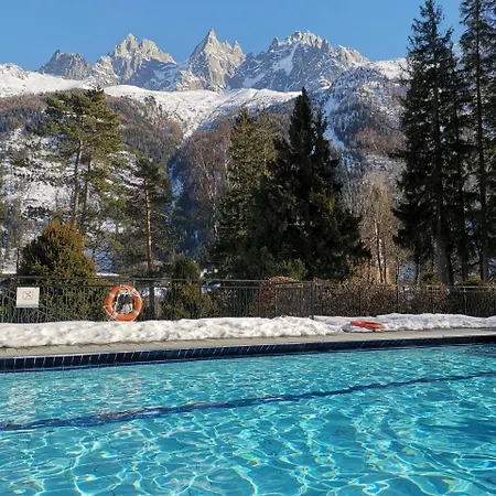La Folie Douce Hotel *