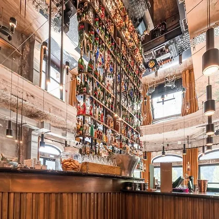 Hotel La Folie Douce *