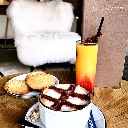 Hotel La Folie Douce *